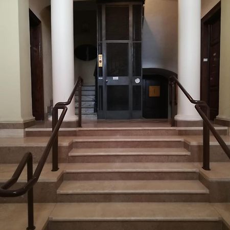 Colosseo Luxe Apartment In The Center Of Roma Esterno foto