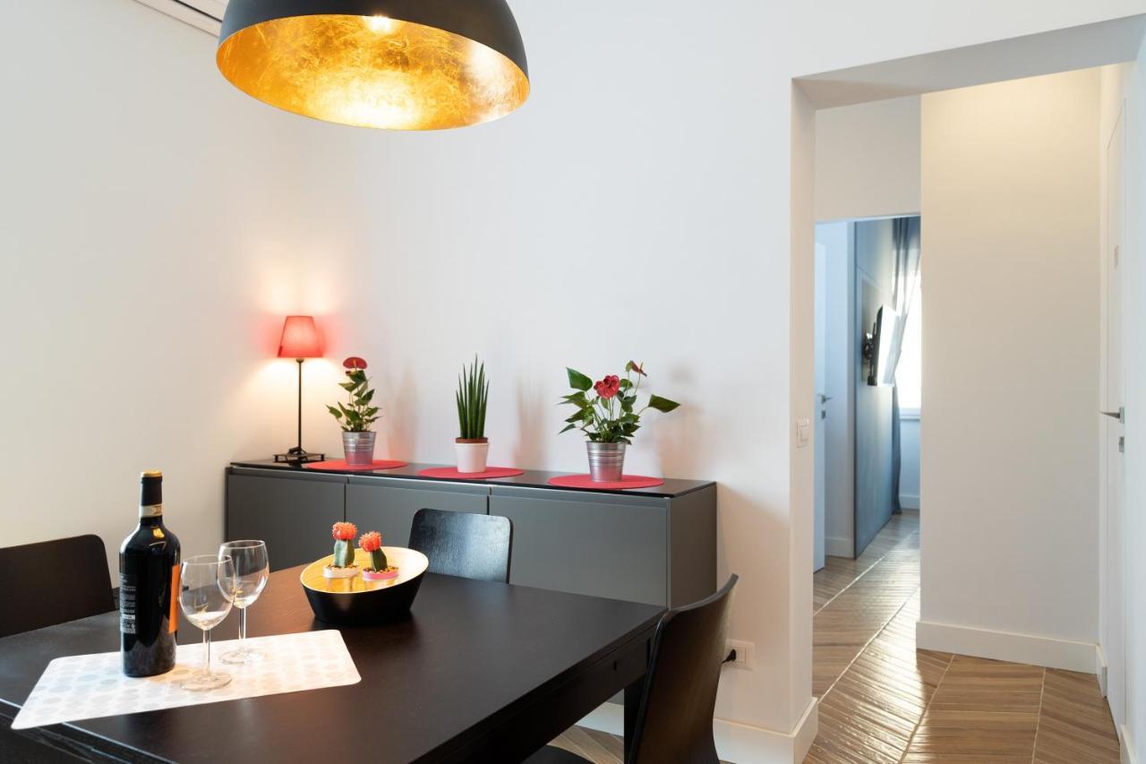 Colosseo Luxe Apartment In The Center Of Roma Esterno foto