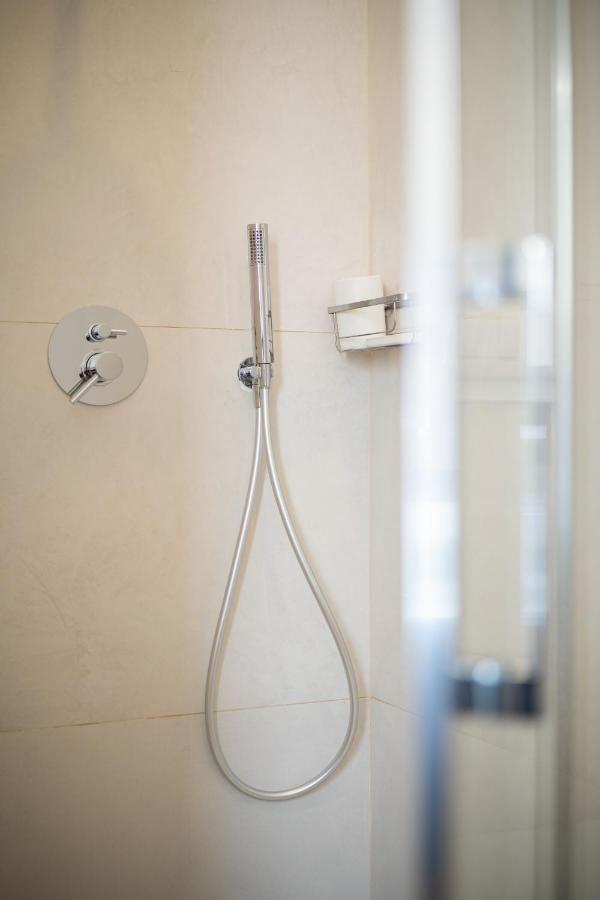 Colosseo Luxe Apartment In The Center Of Roma Esterno foto