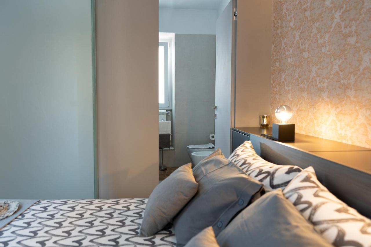 Colosseo Luxe Apartment In The Center Of Roma Esterno foto