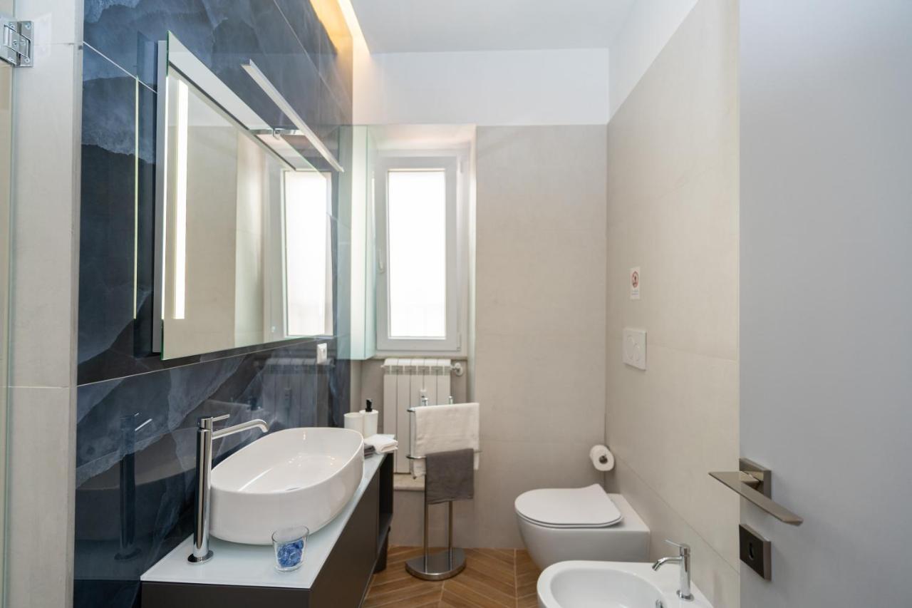 Colosseo Luxe Apartment In The Center Of Roma Esterno foto