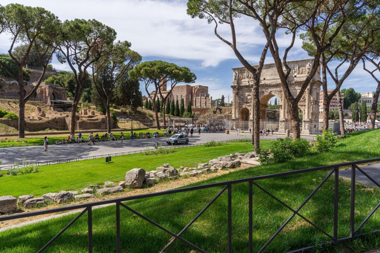 Colosseo Luxe Apartment In The Center Of Roma Esterno foto