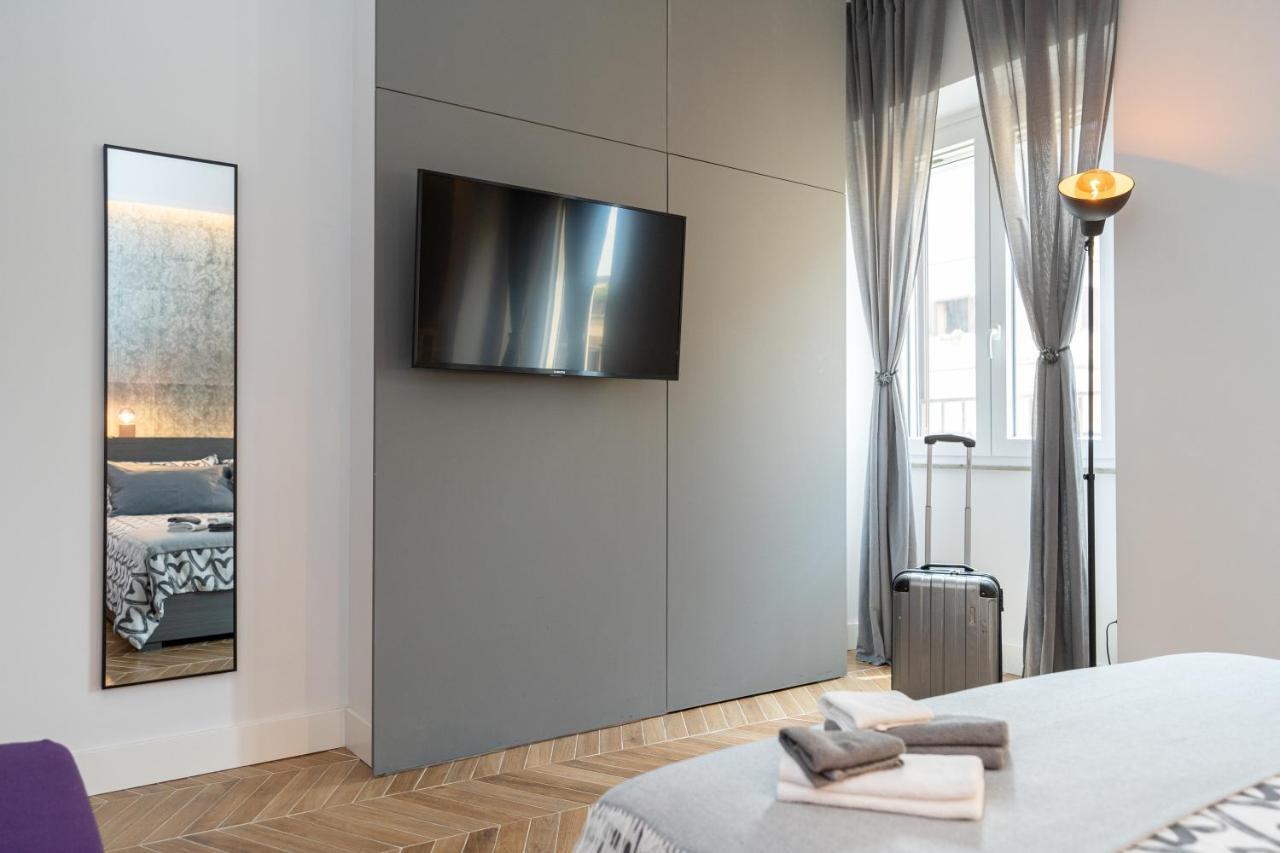 Colosseo Luxe Apartment In The Center Of Roma Esterno foto