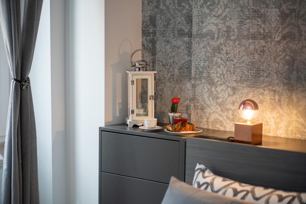Colosseo Luxe Apartment In The Center Of Roma Esterno foto