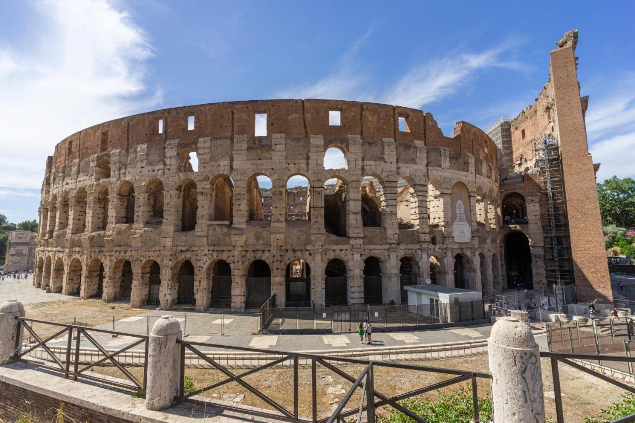 Colosseo Luxe Apartment In The Center Of Roma Esterno foto