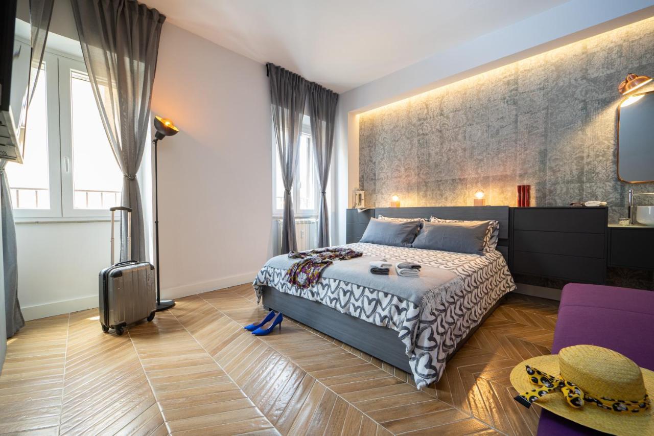 Colosseo Luxe Apartment In The Center Of Roma Esterno foto