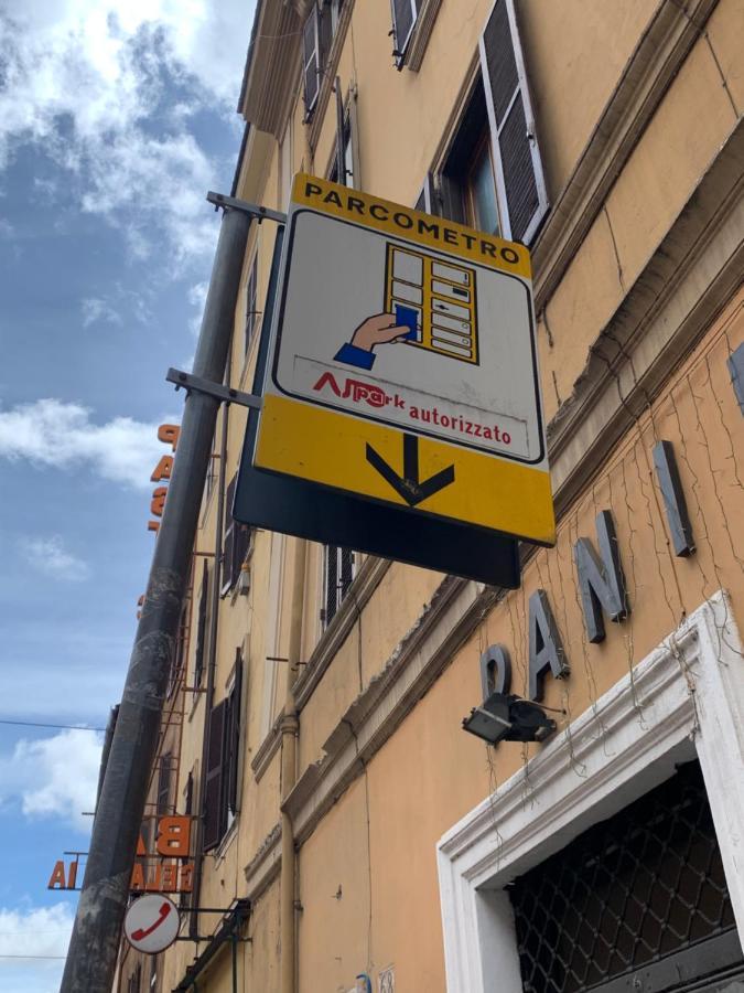 Colosseo Luxe Apartment In The Center Of Roma Esterno foto